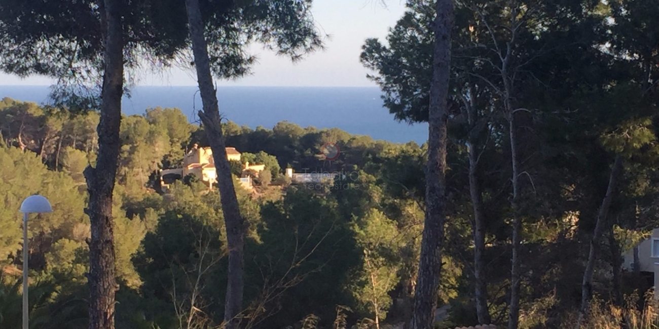 Building land with sea views on the Benissa Costa