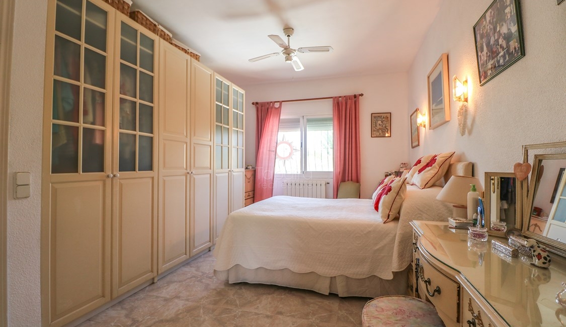 ▷ Moraira Villa zum Verkauf mit Gästewohnung