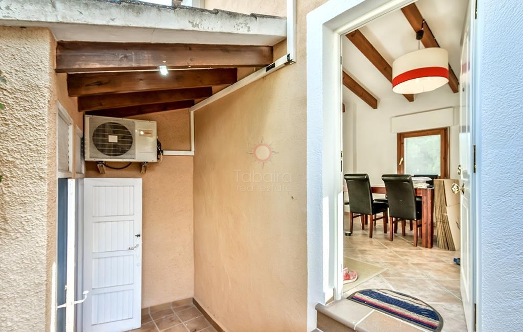 Villa en venta en la costa de Benissa recientemente renovada
