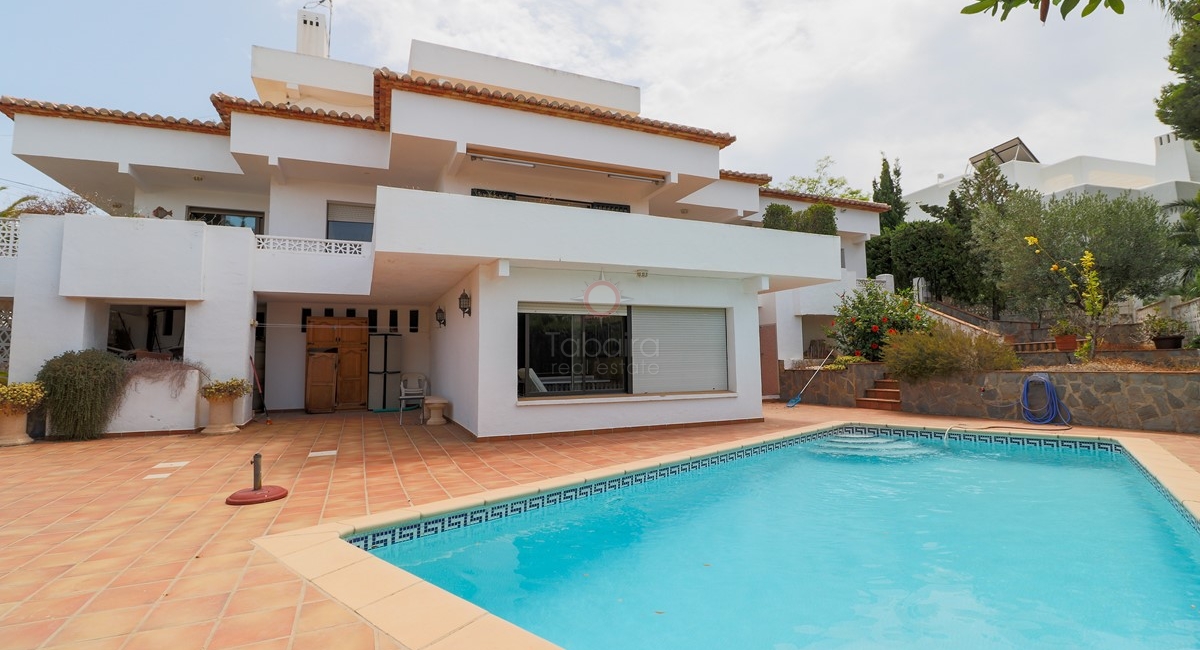 ▷ Villa in El Portet Moraira naast het strand