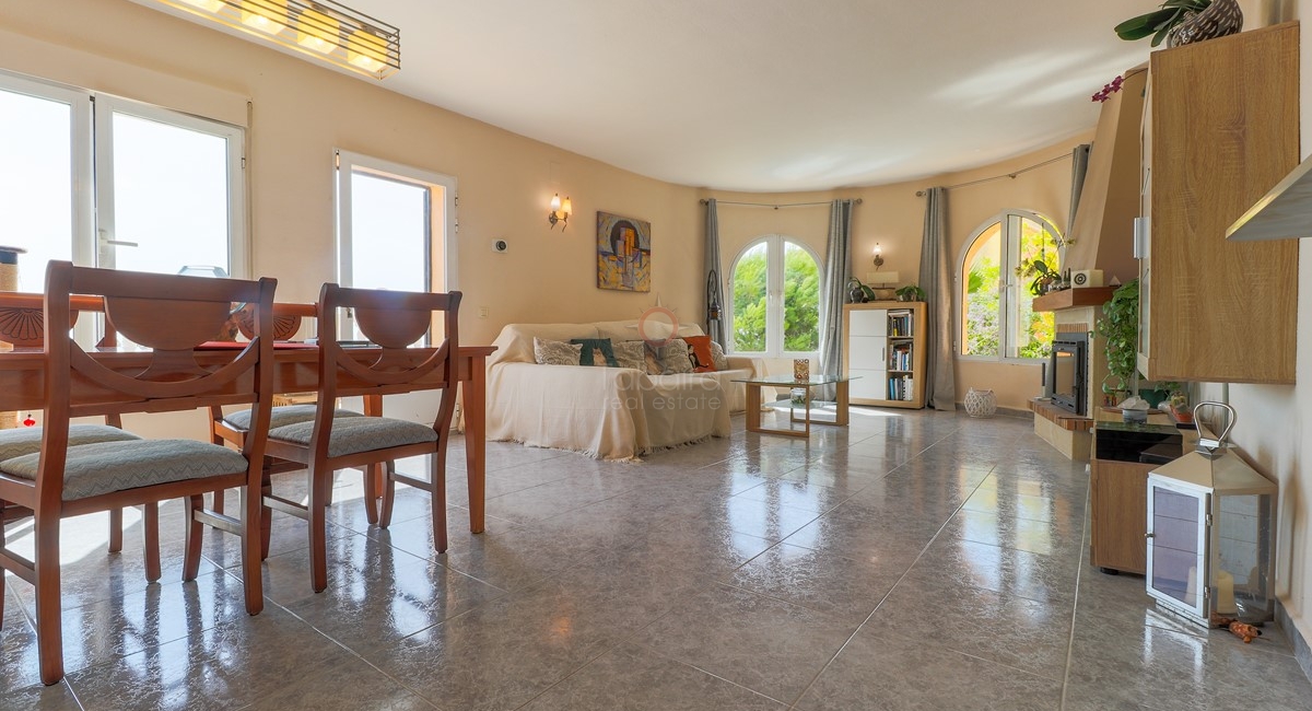 ▷ Refurbished villa for sale in Cumbre del Sol with sea views