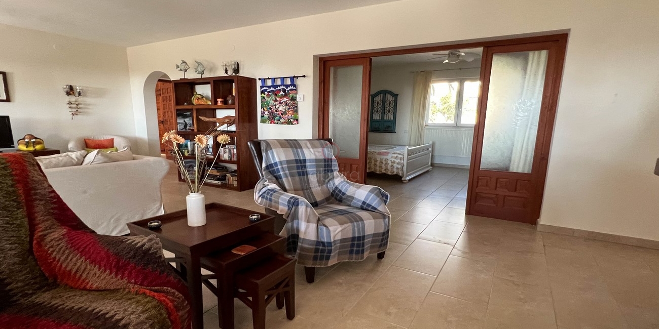 ▷ Sea View beach villa for sale in Cometa Moraira