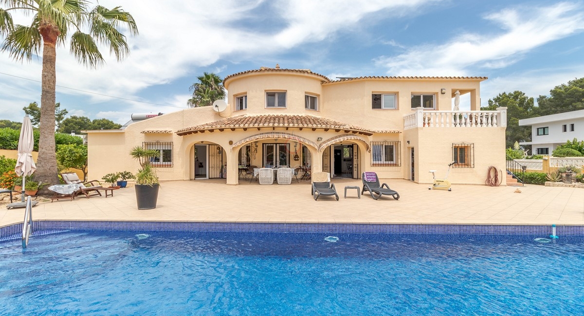 Villa mit Meerblick zum Verkauf in Cap Blanc Moraira
