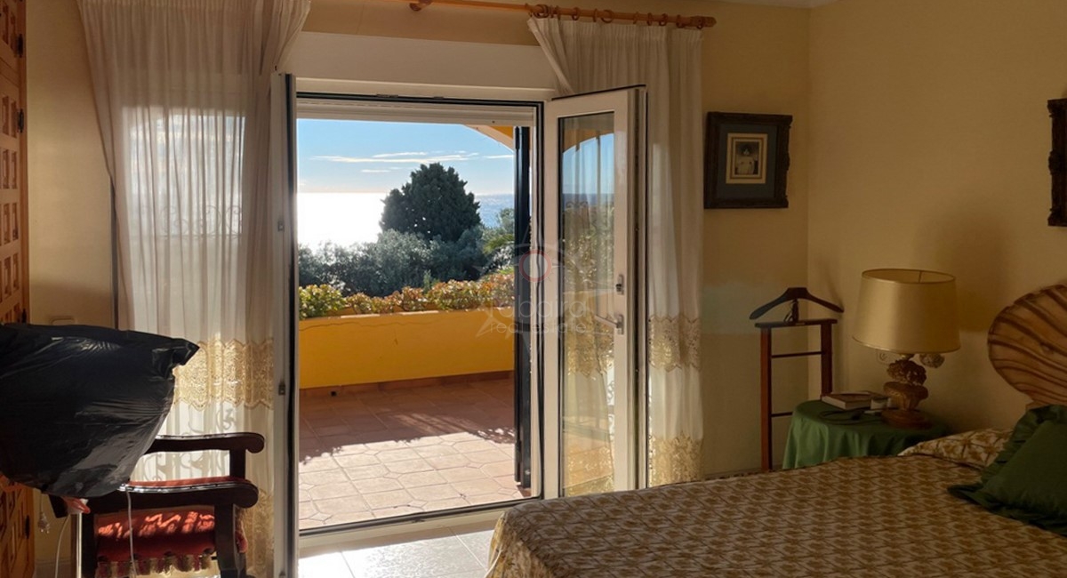 ▷ Second line to sea house for sale in Les Bassetes Benissa